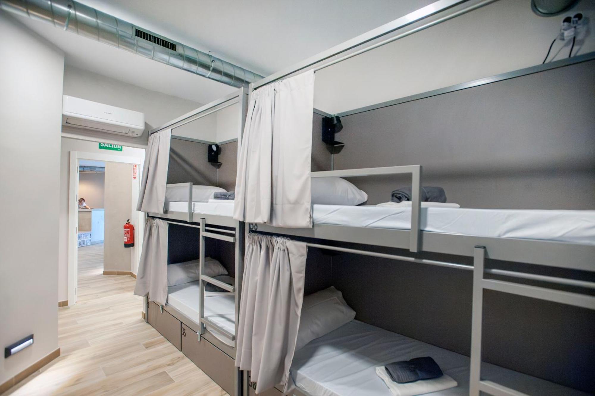 Hostel Dos Estaciones - Free Towels, Coffee & Tea, Remote Check-In Αλικάντε Εξωτερικό φωτογραφία