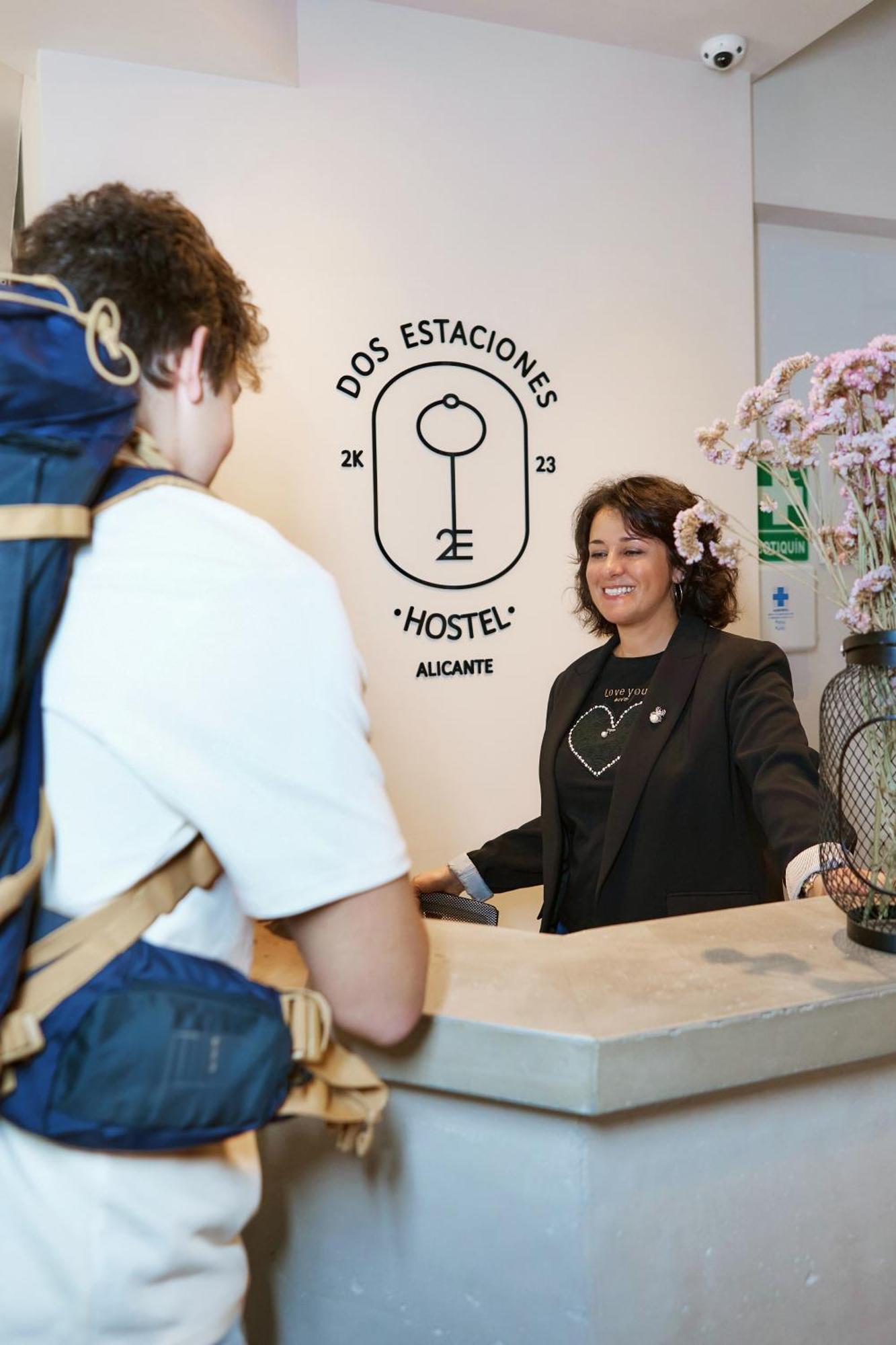 Hostel Dos Estaciones - Free Towels, Coffee & Tea, Remote Check-In Αλικάντε Εξωτερικό φωτογραφία