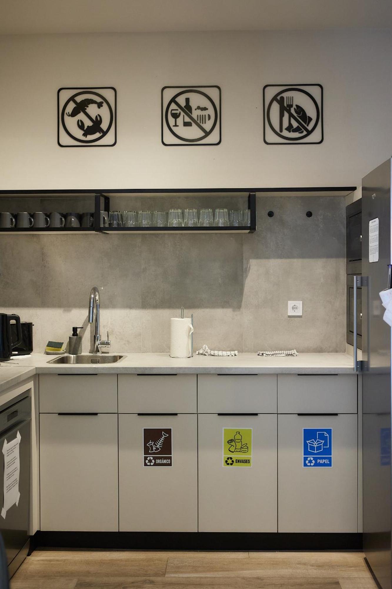 Hostel Dos Estaciones - Free Towels, Coffee & Tea, Remote Check-In Αλικάντε Εξωτερικό φωτογραφία