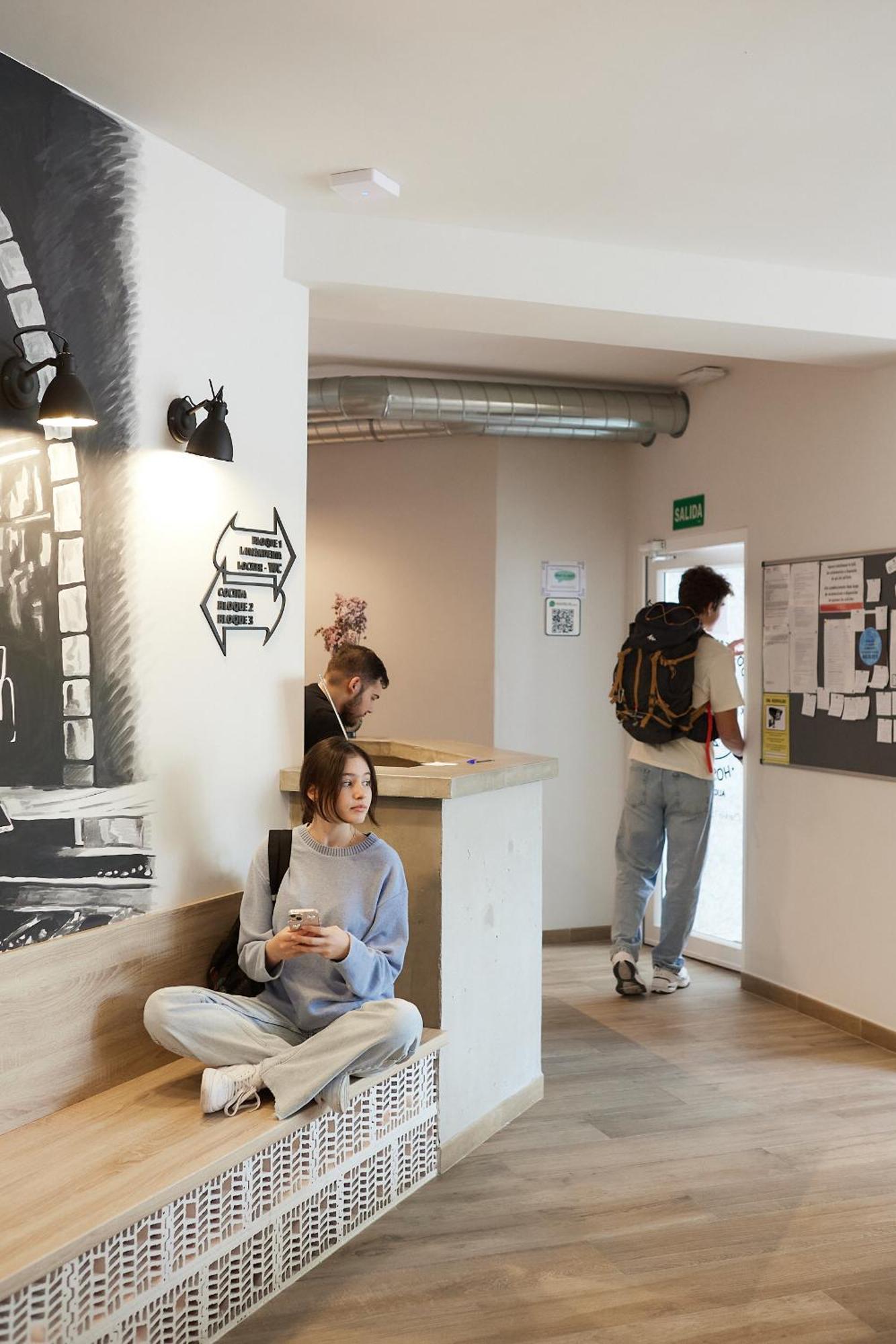 Hostel Dos Estaciones - Free Towels, Coffee & Tea, Remote Check-In Αλικάντε Εξωτερικό φωτογραφία